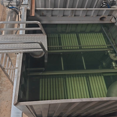 Impianto di depurazione delle acque reflue dotato di apparecchiature per l'acqua e di una produttività di 50 m3/giorno